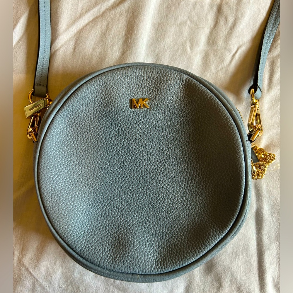 Michael Kors Medium Circle Canteen Crossbody Bag in Blue